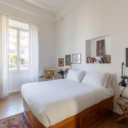 Iflat Trastevere Bright And Comfy 2 Bedroom شقة *