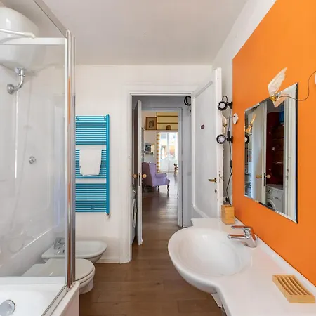 Iflat Trastevere Bright And Comfy 2 Bedroom
