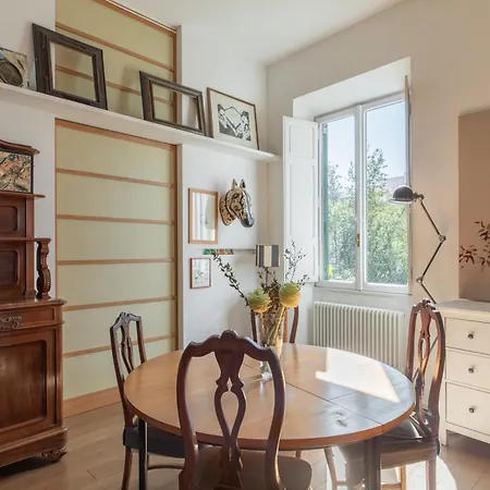 Iflat Trastevere Bright And Comfy 2 Bedroom شقة