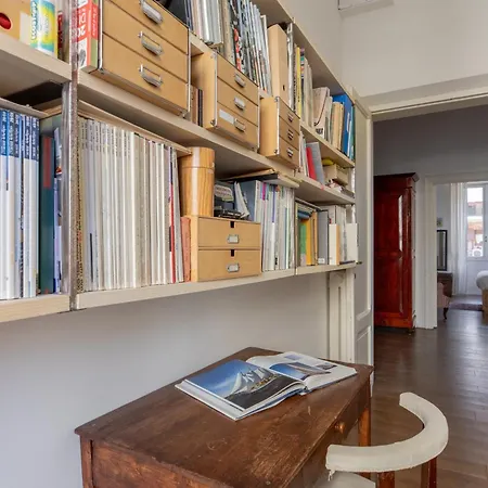 Iflat Trastevere Bright And Comfy 2 Bedroom Διαμέρισμα *
